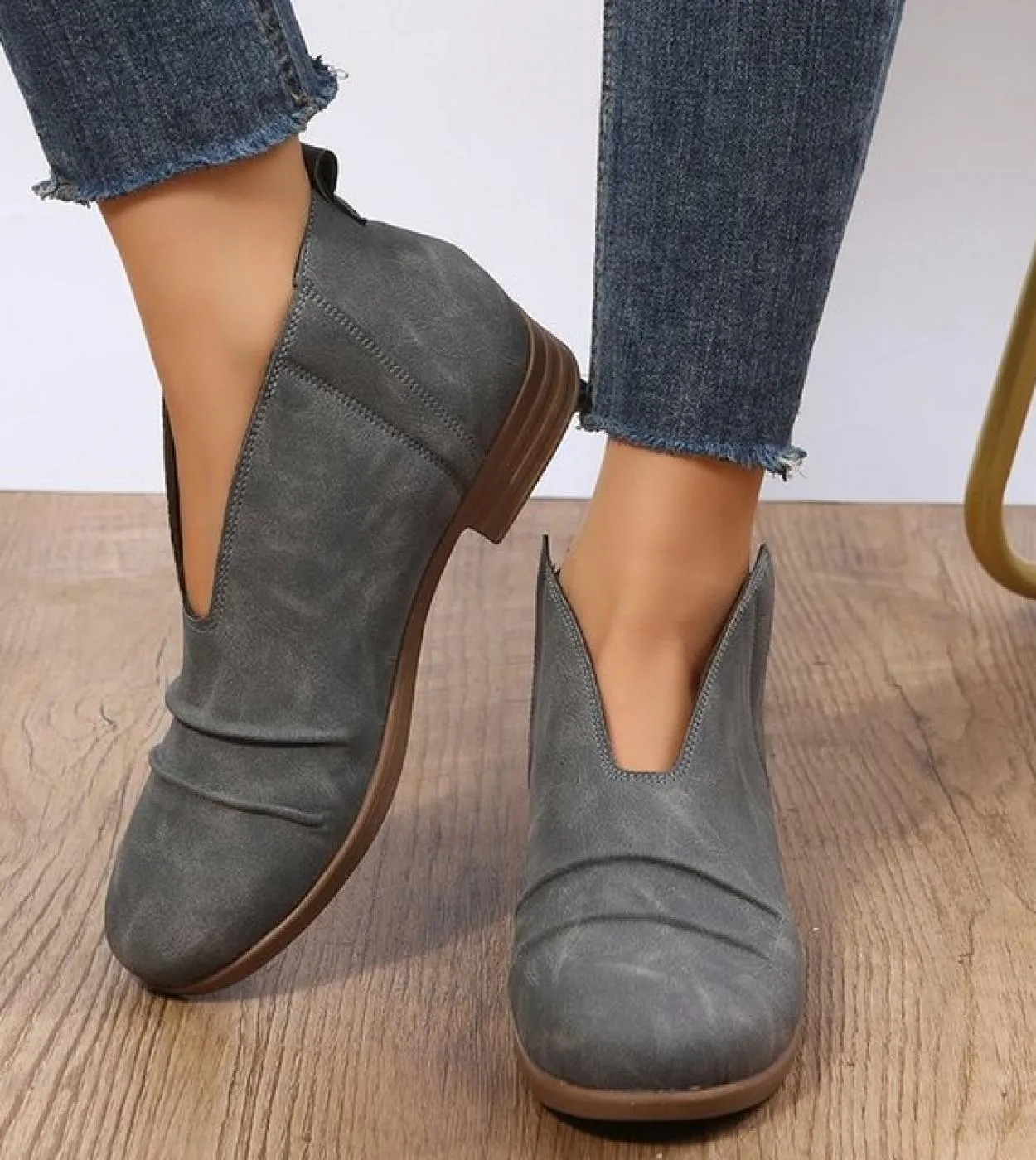 2022 Autumn New Square Heel Platform Boots Women's Retro Slip On Flat Casual Boots Plus Size Botas