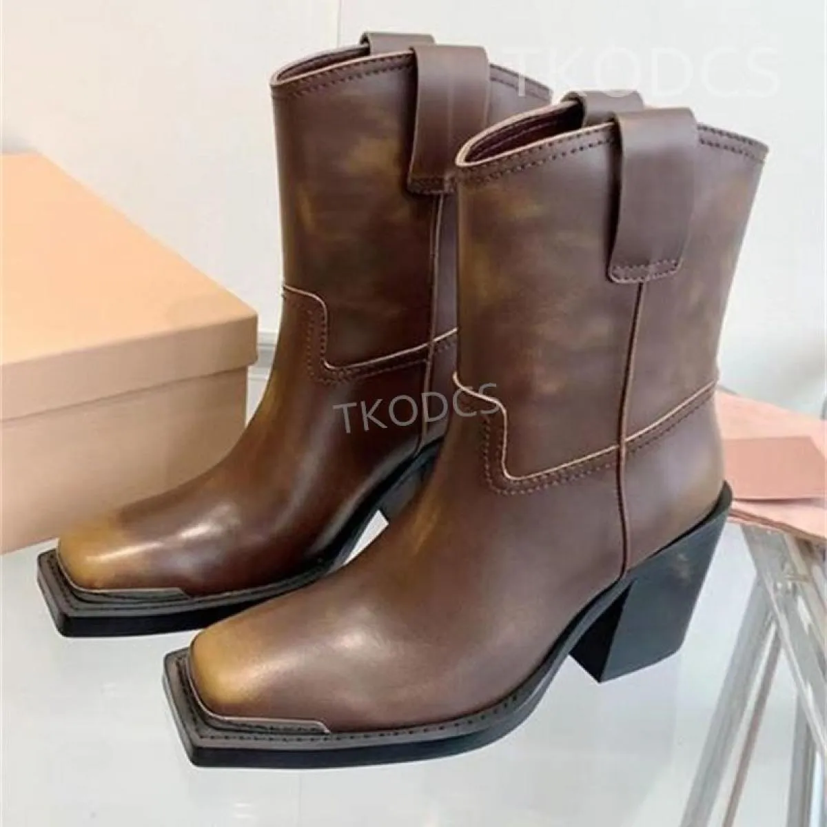Autumn Winter New Retro Square Toe Genuine Leather Lady Fashion Metal Classic Short Boots with Thick Heels