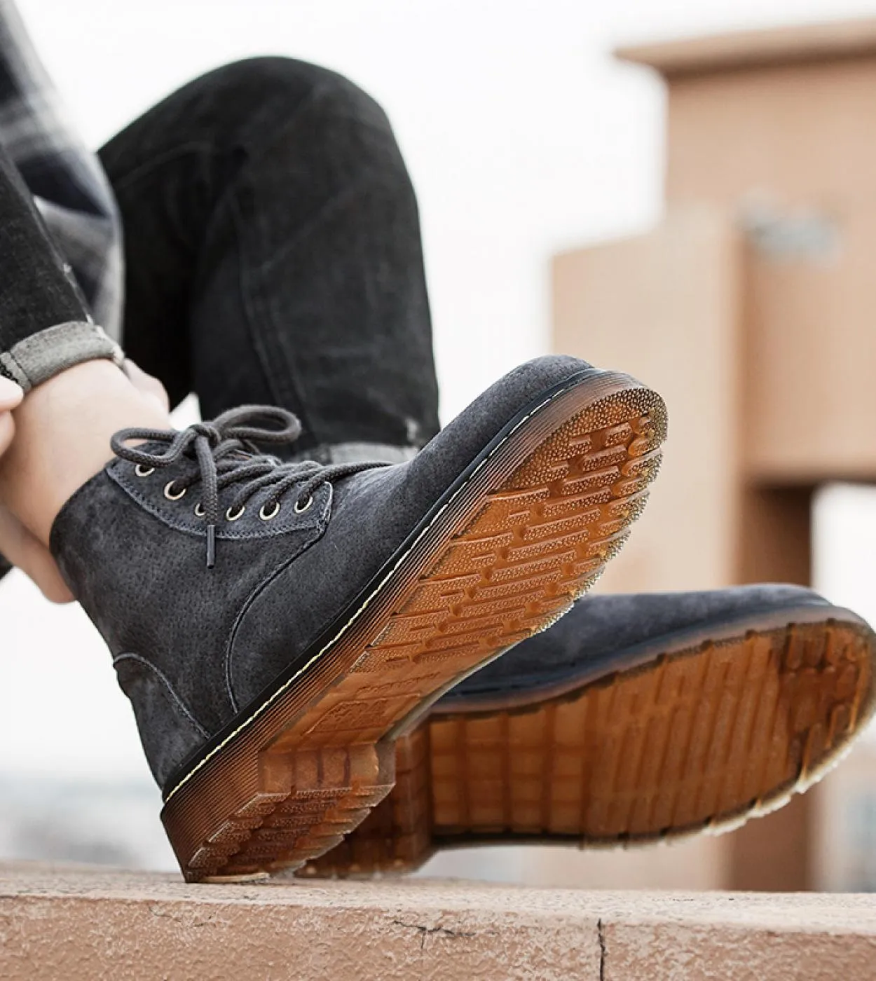 Black breathable comfortable men's slip-on sneakers for casual footwear.