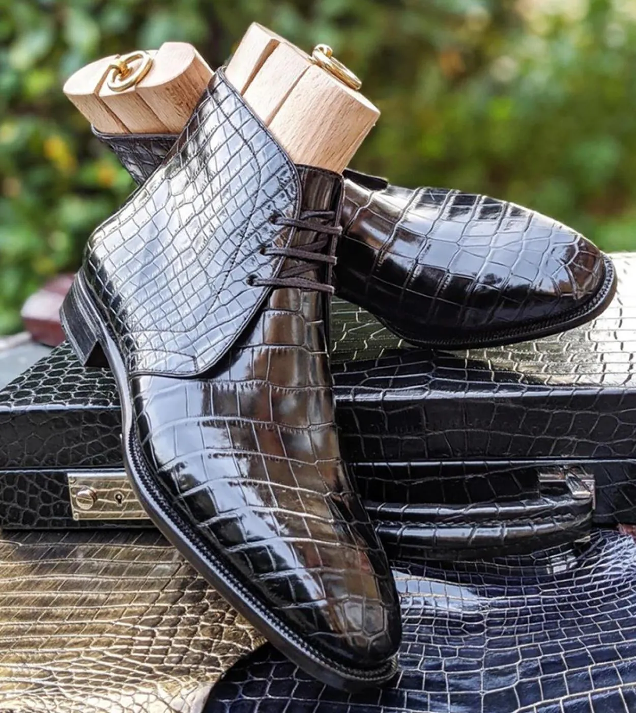 Black men's ankle boots Crocodile patterned square toe lace-up boots for men with free shipping Botas