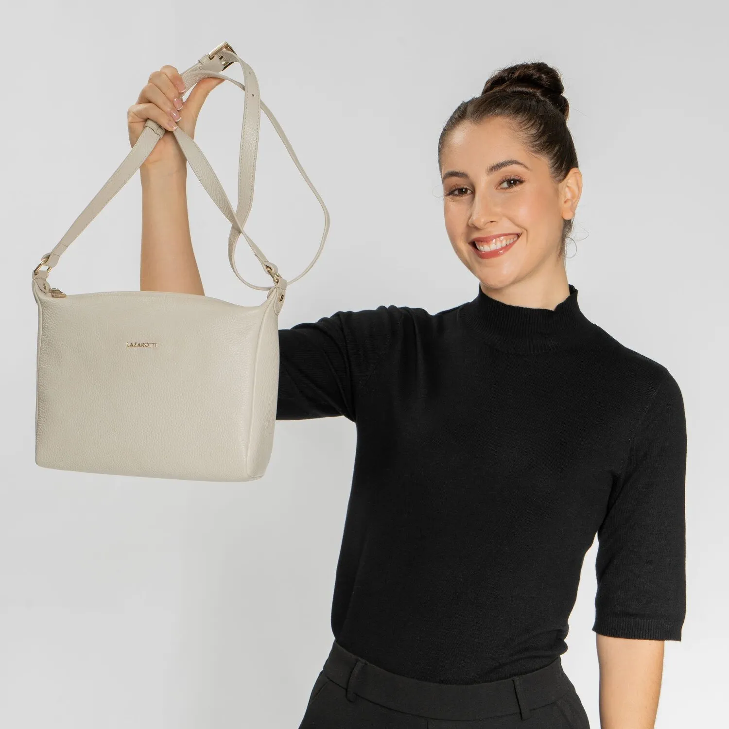 Bologna Leather Crossbody Bag 25 cm