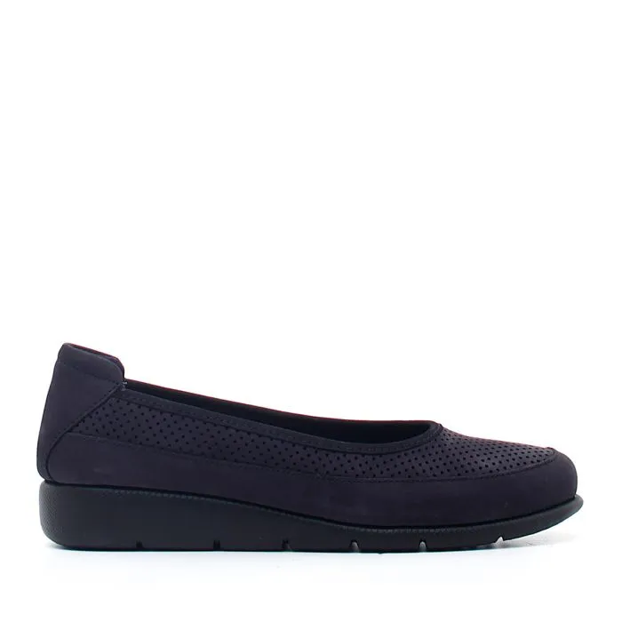 Casual shoes