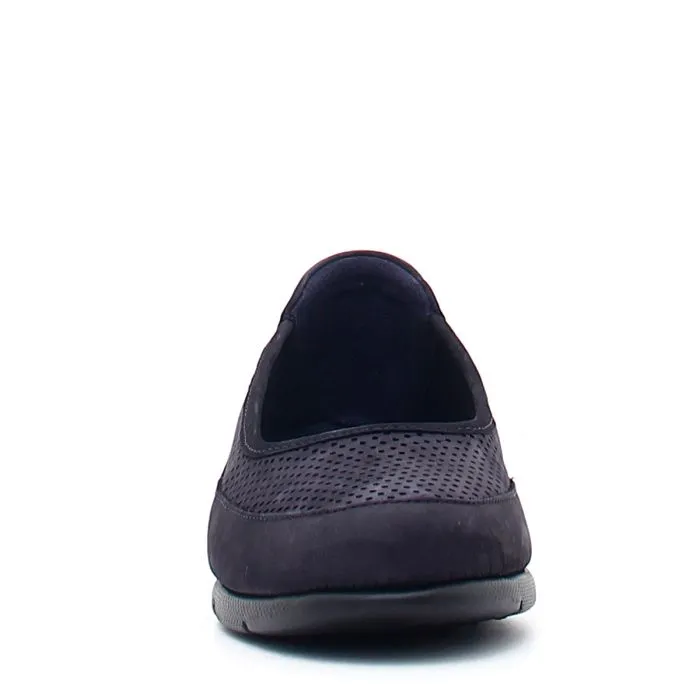 Casual shoes