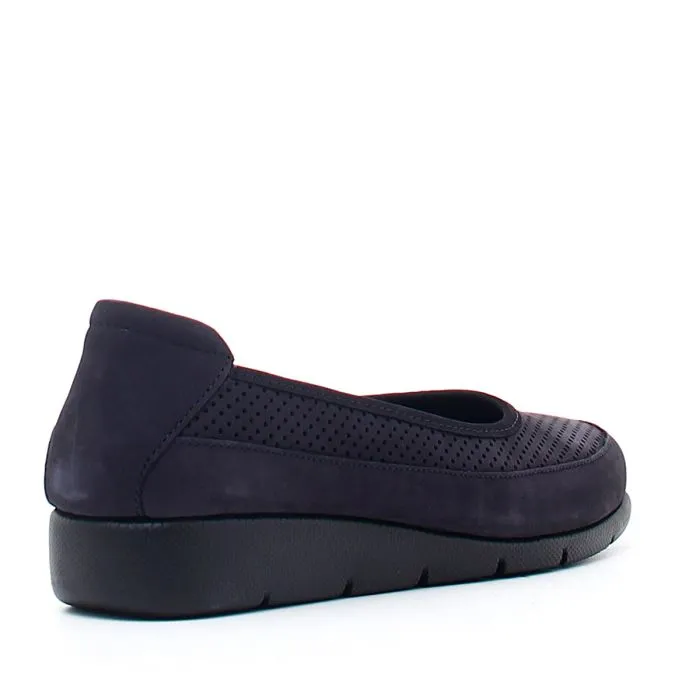 Casual shoes