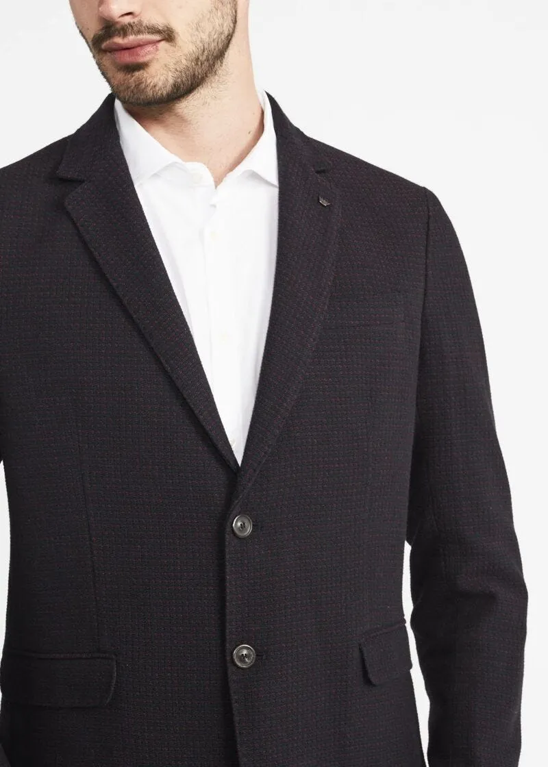 Cotton reinforced single-breasted jacket.