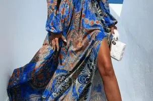 Elegant maxi dress with Montella print, blue.
