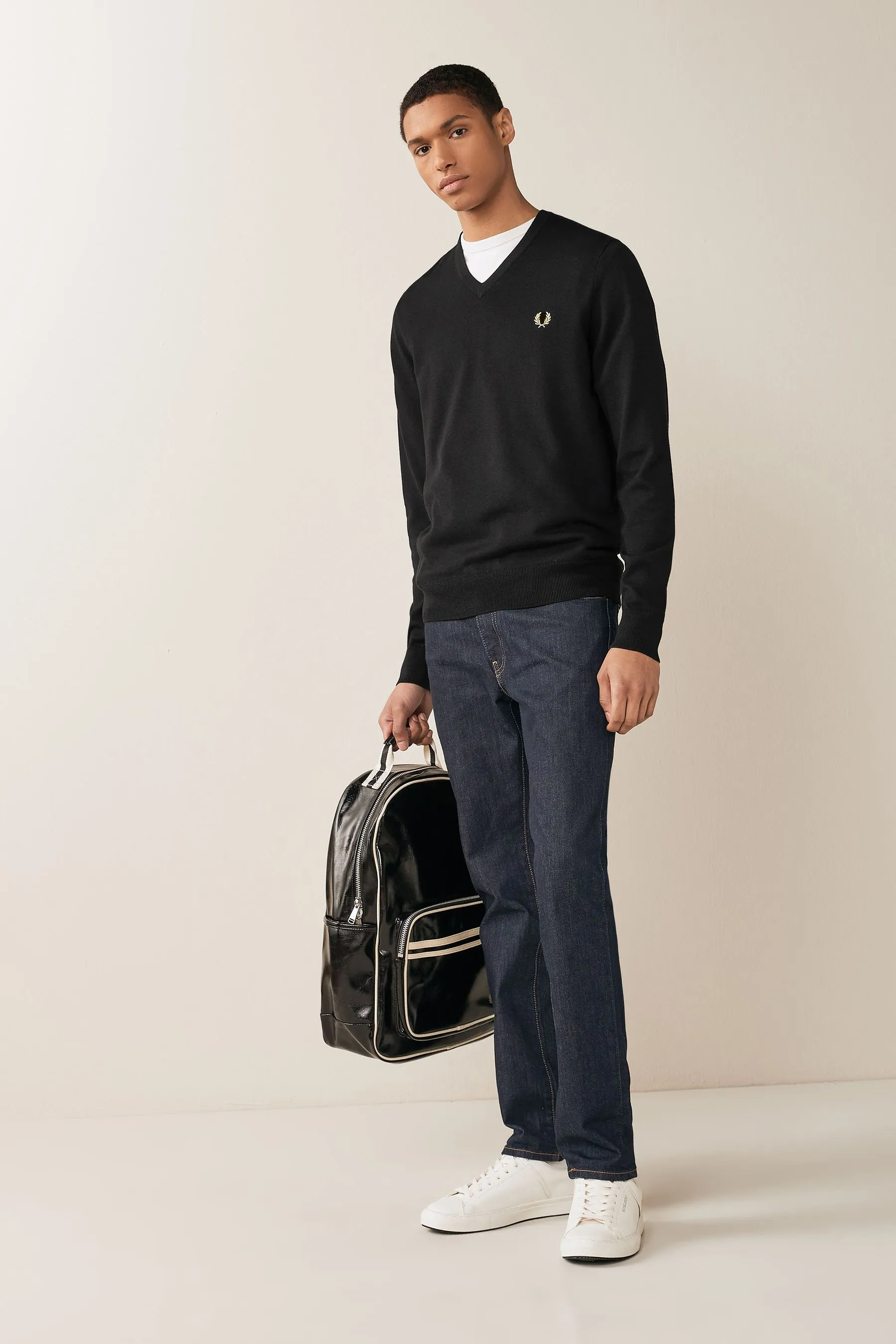 Fred Perry - V-neck Sweater.