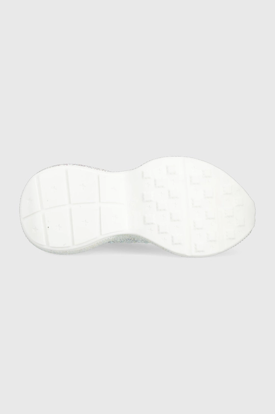 GEO shoes.
