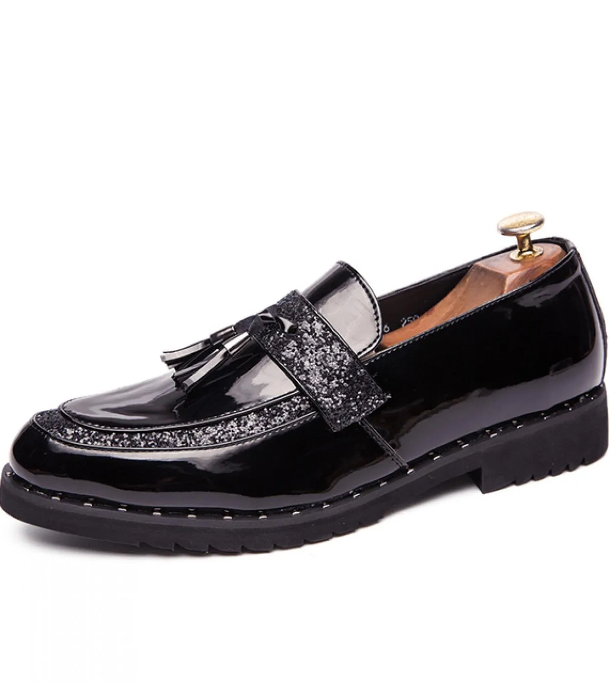Golden leather fashion men's shoes with tassels and sequins, handmade soft non-slip leather casual loafers