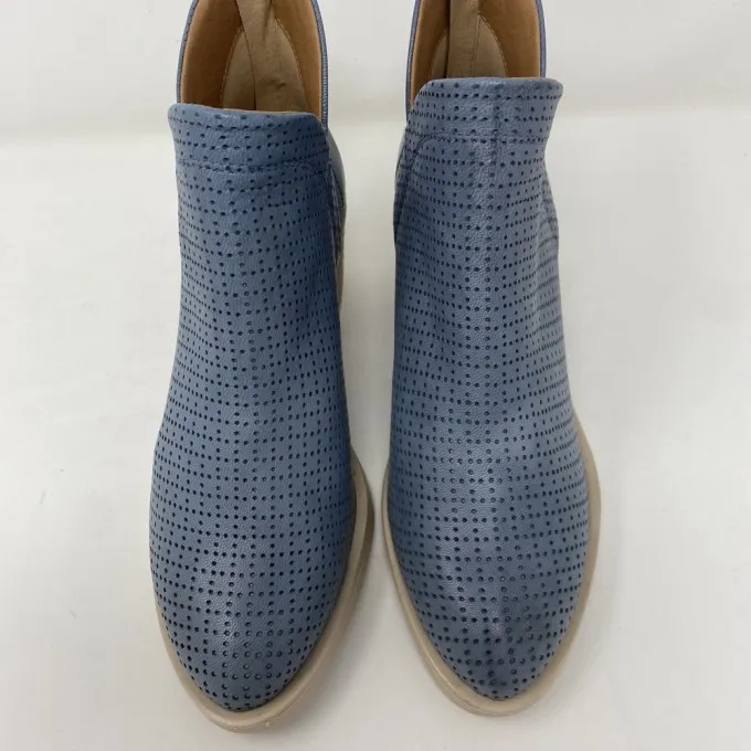 leather ankle boots with 6 cm heel