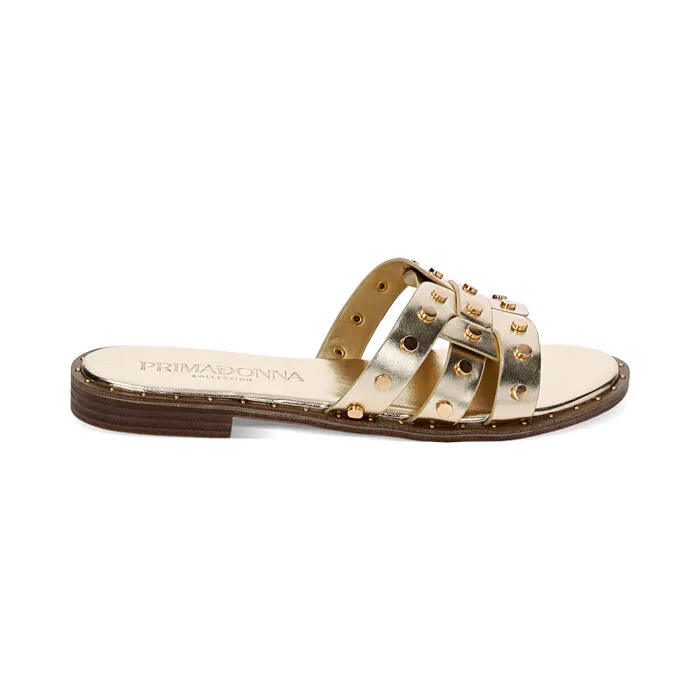 Low gold laminated sandals with studs