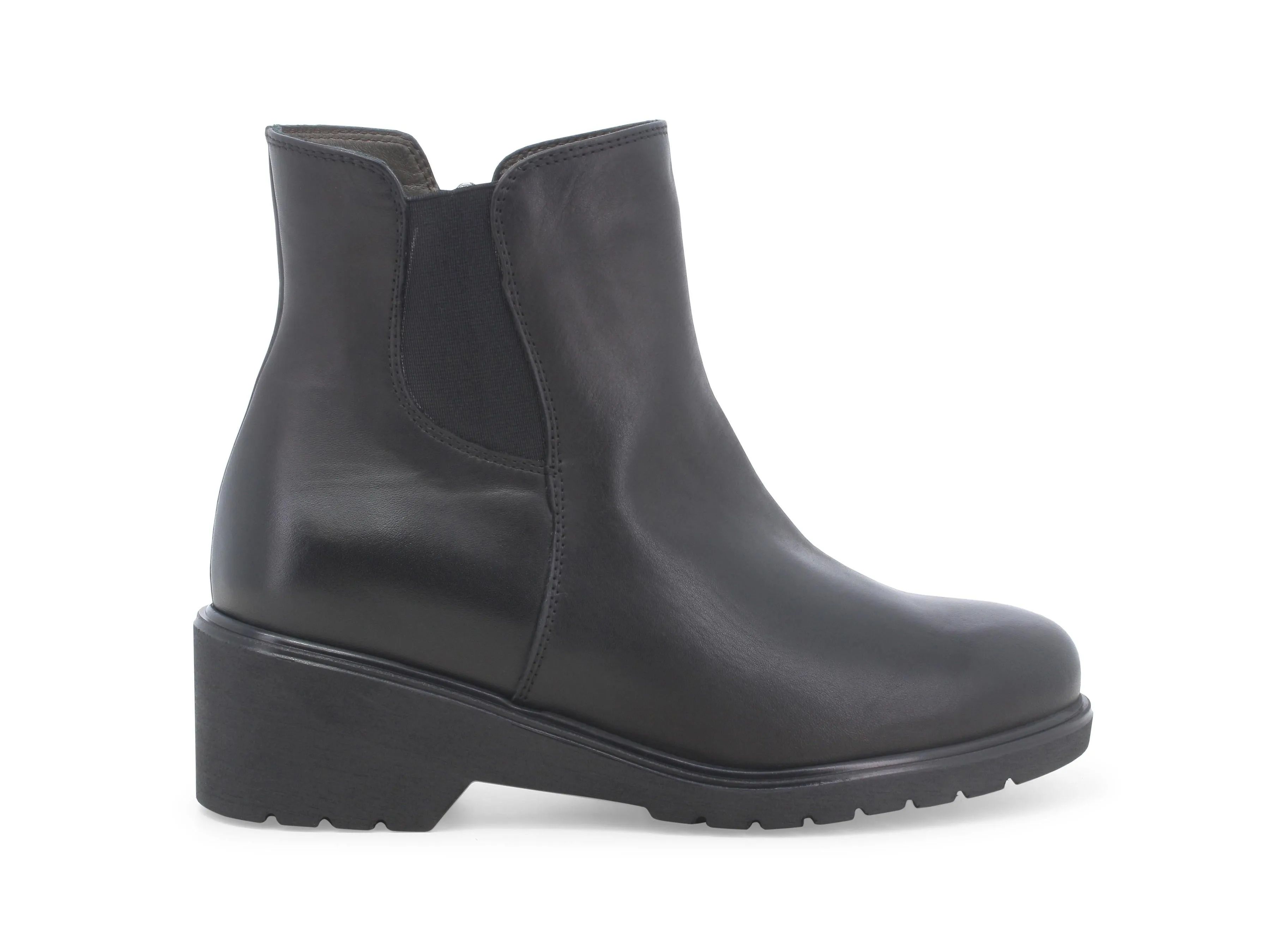 Melluso leather ankle boots with zip closure and external elastic.