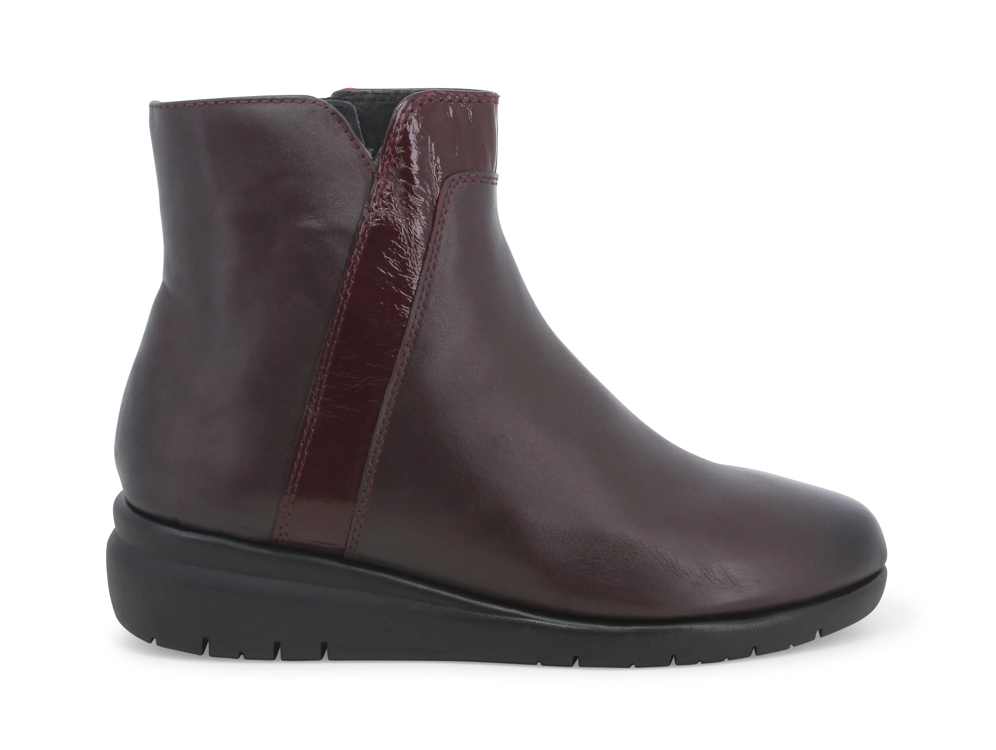Melluso wide fit leather ankle boots for women.