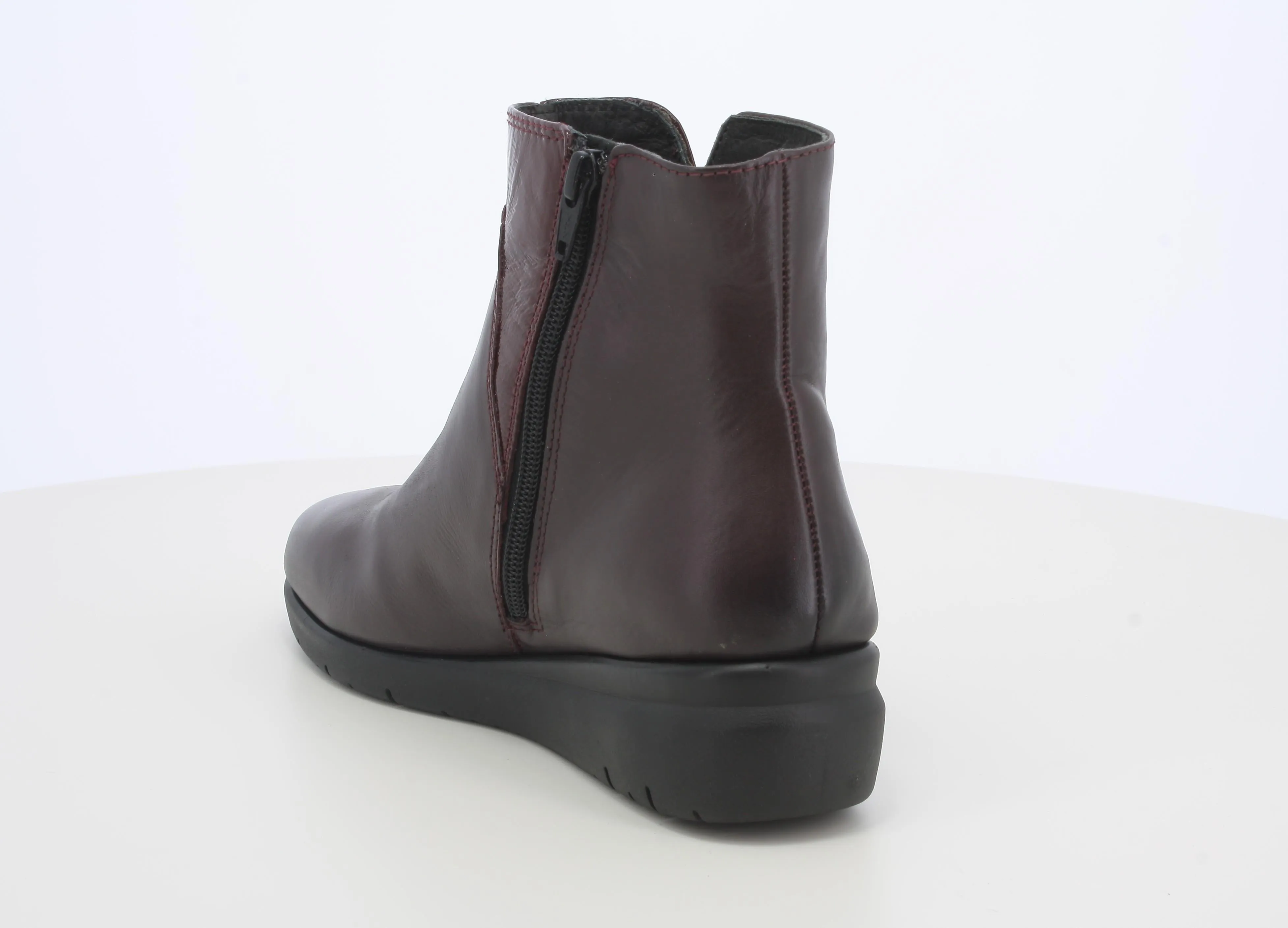 Melluso wide fit leather ankle boots for women.