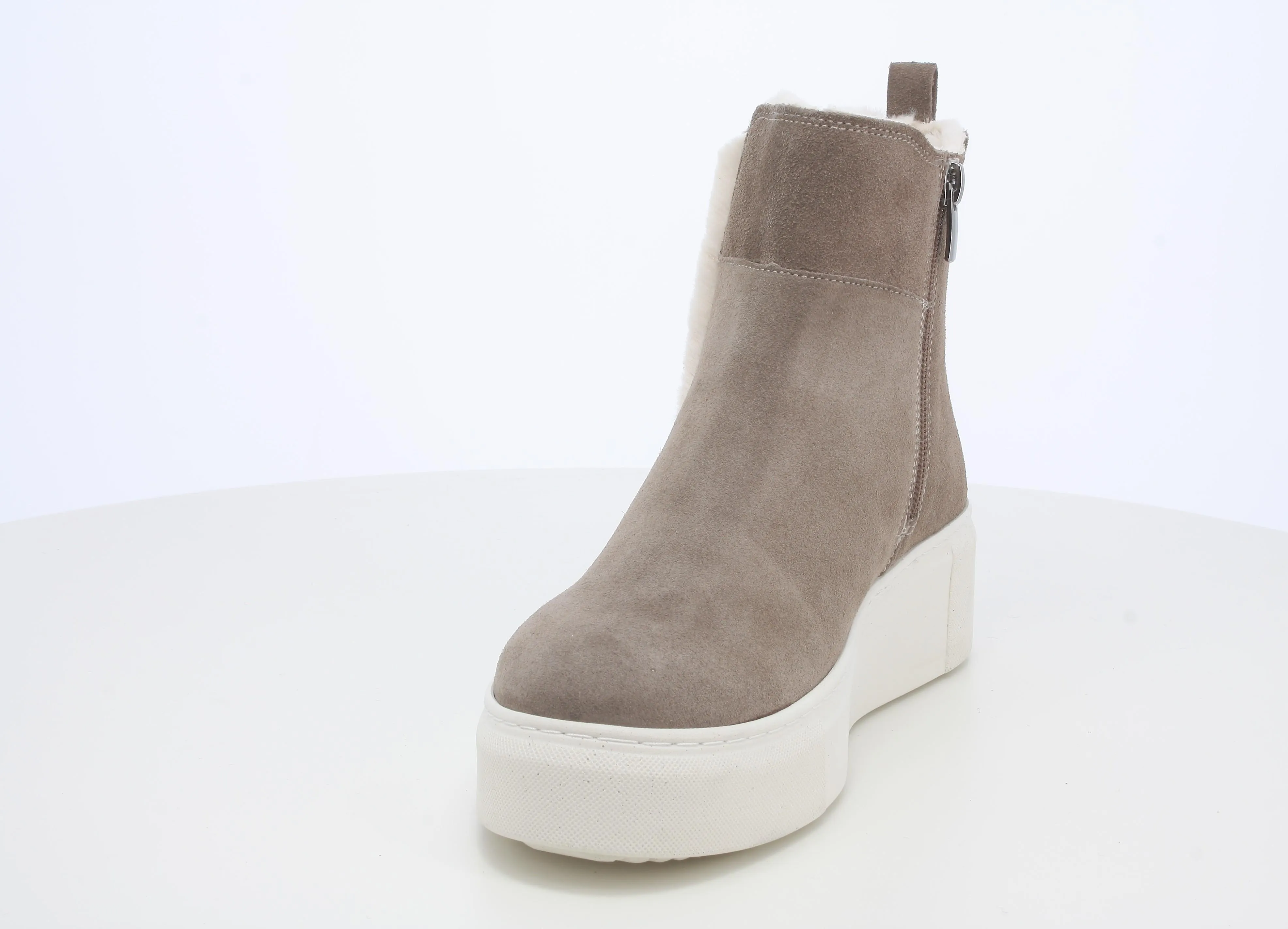Melluso winter suede zip ankle boots