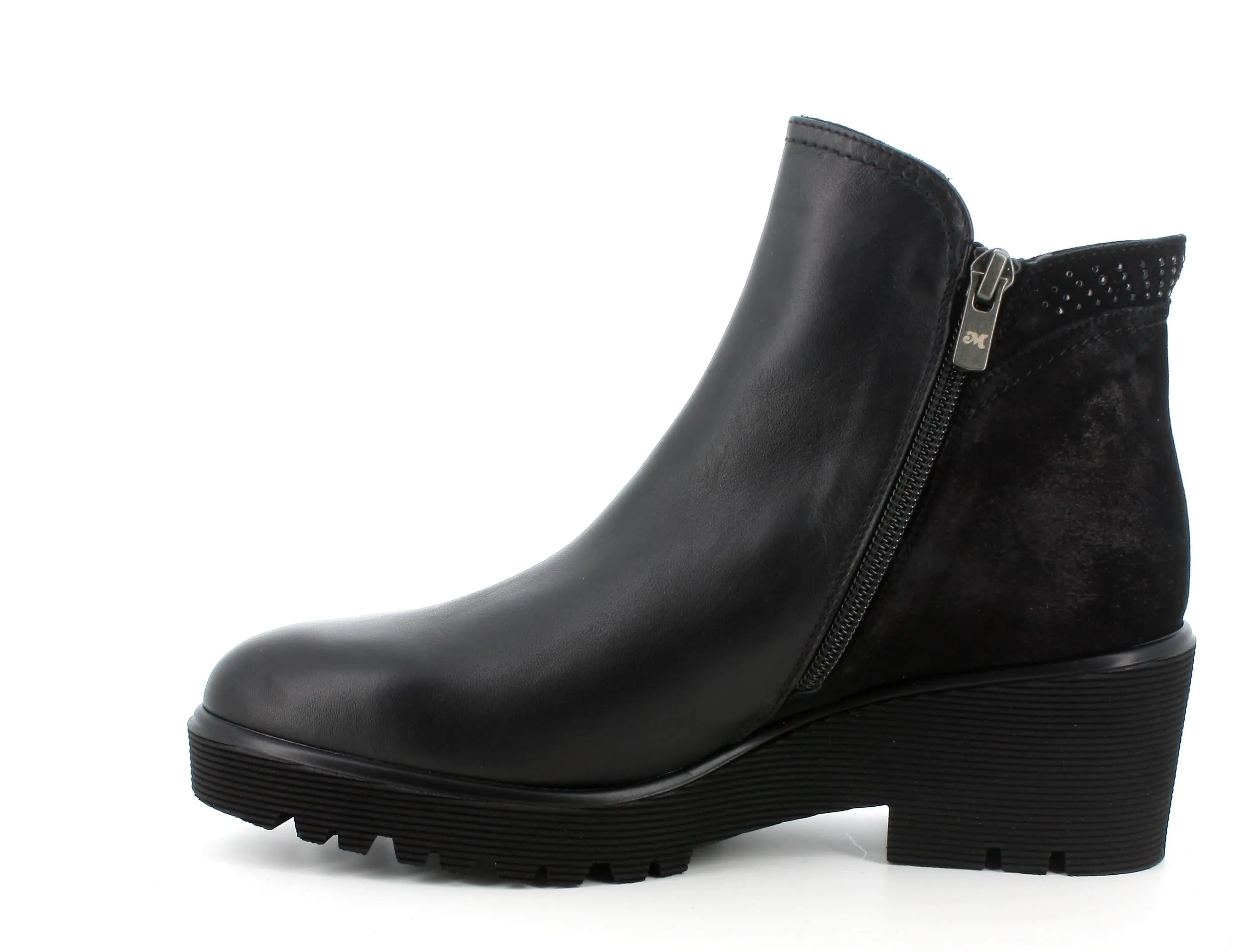 Melluso women's black leather zip-up ankle boots
