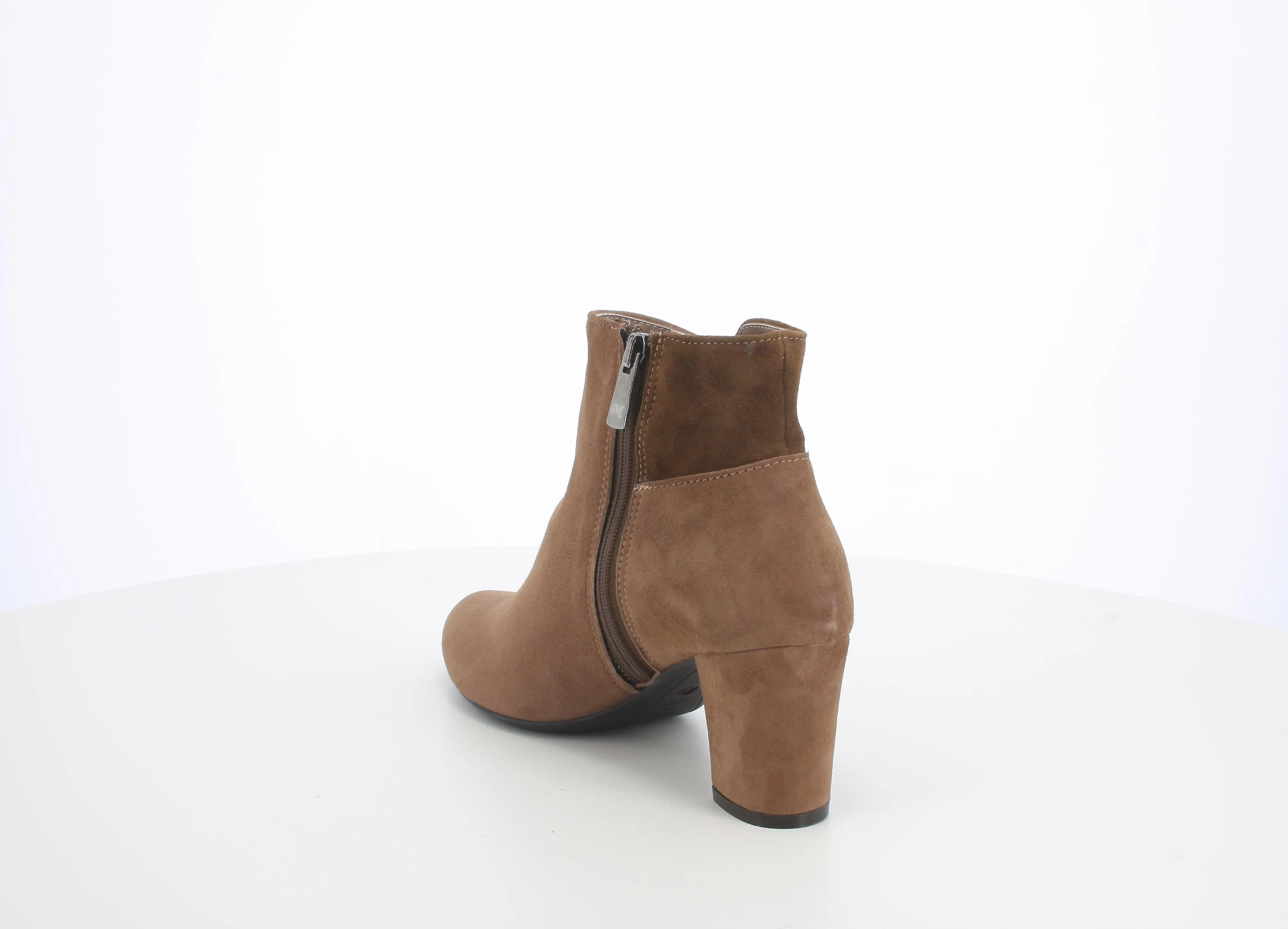 Melluso women's elegant suede ankle boots