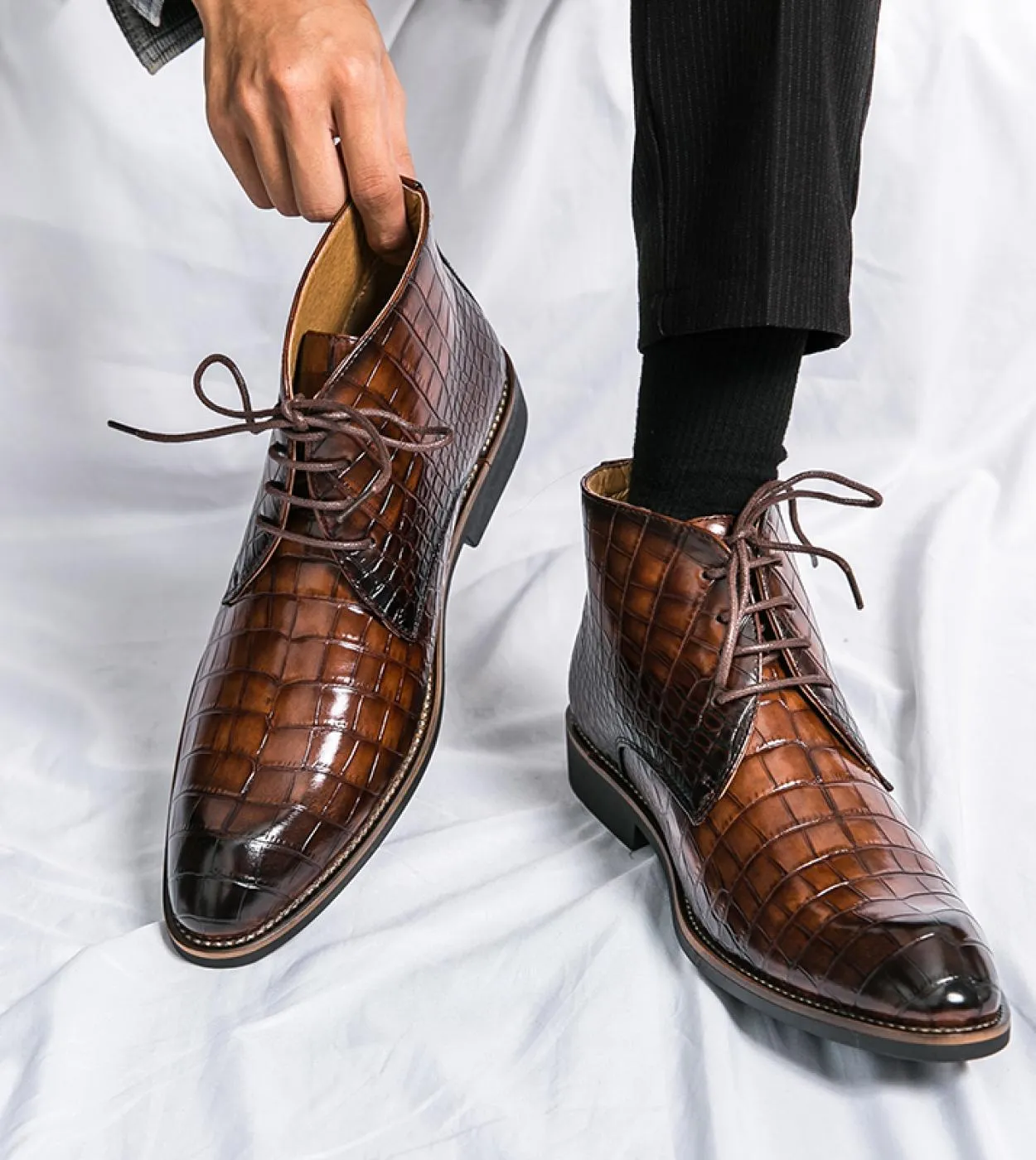 Men's brown ankle boots Men's lace-up round toe ankle boots with black crocodile pattern Free shipping Gaoshes
