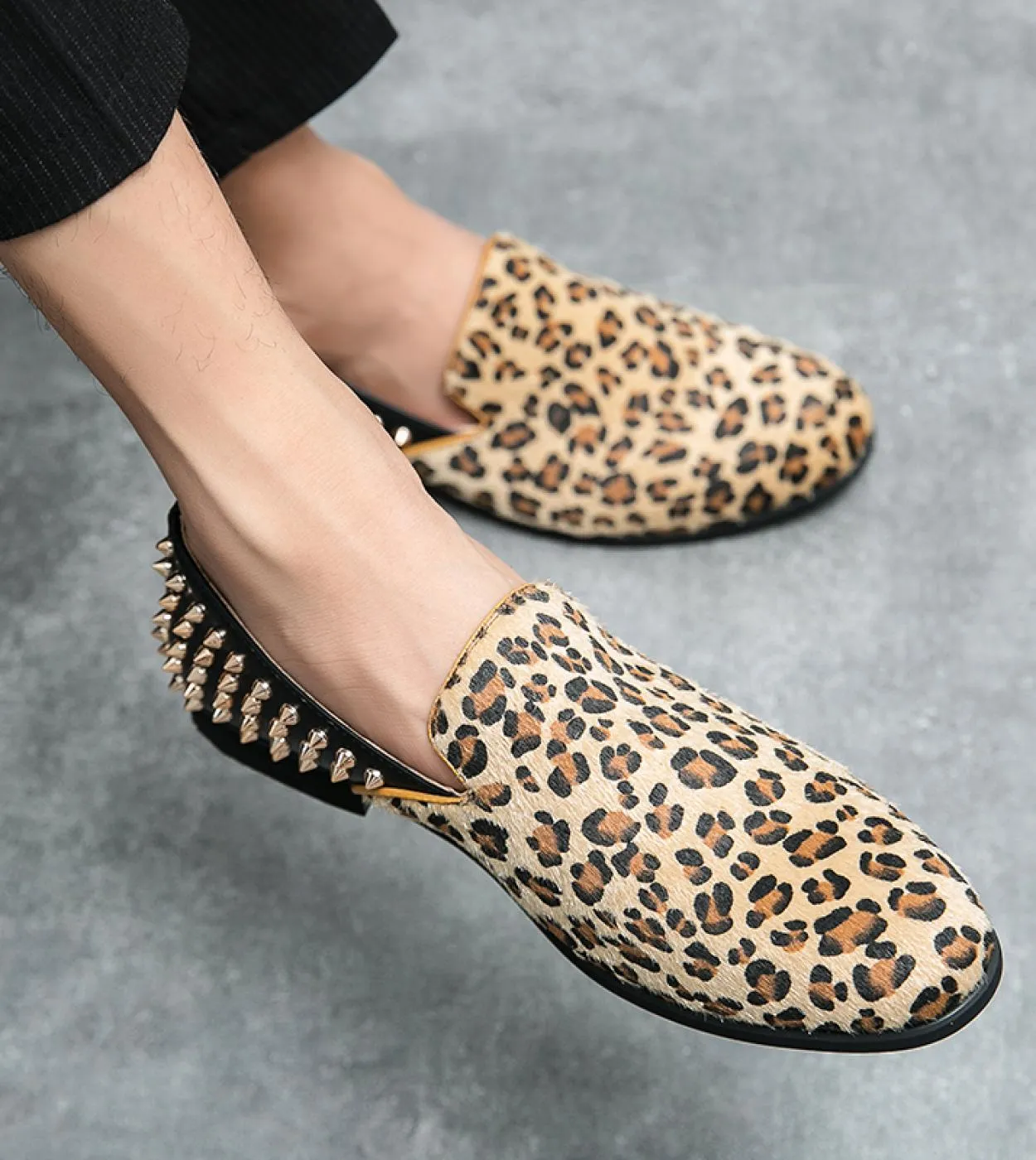Men's leopard printed slip-on designer rivet shoes, punk style, fashionable handmade club moccasins.
