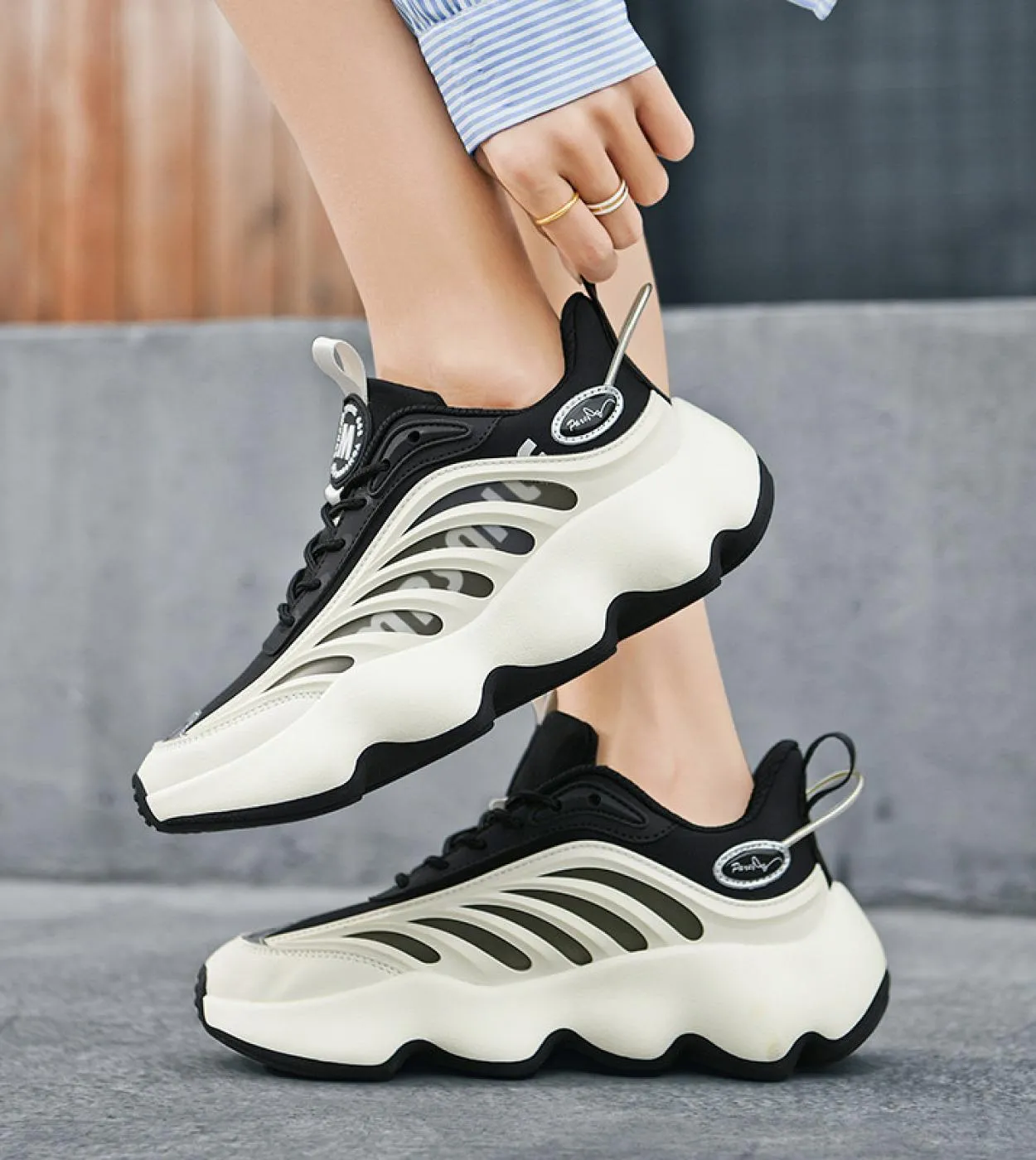 Men's shoes Luxury sneakers Casual men's shoes Breathable trainer shoes Fashionable mocassins