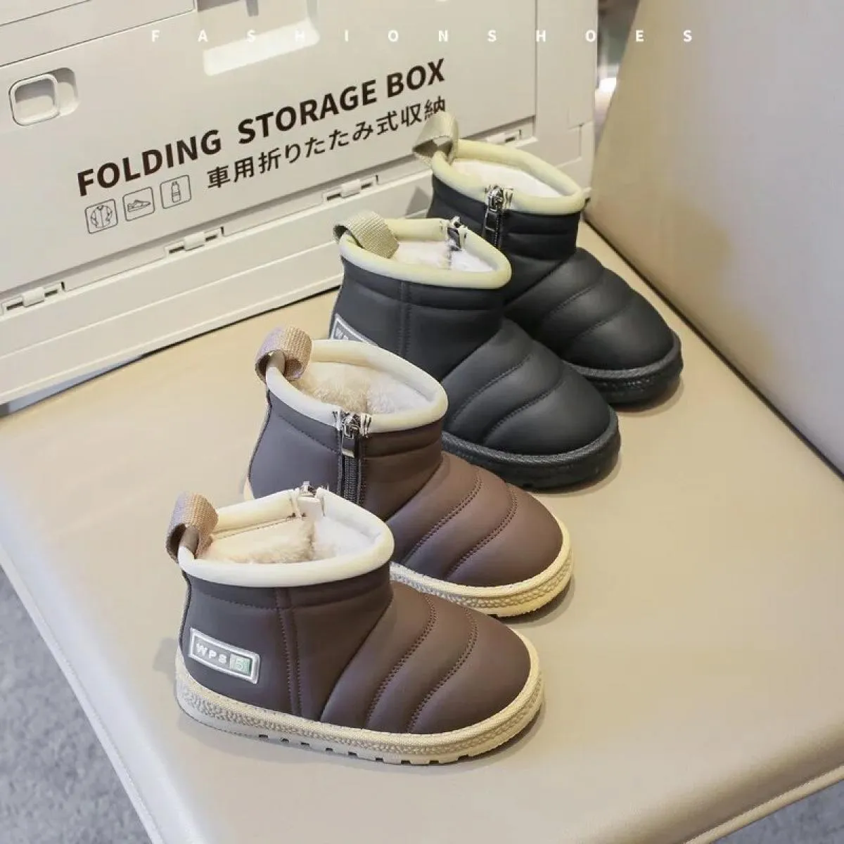 New classic sewn children's snow boots, cute warm casual short boots for girls.