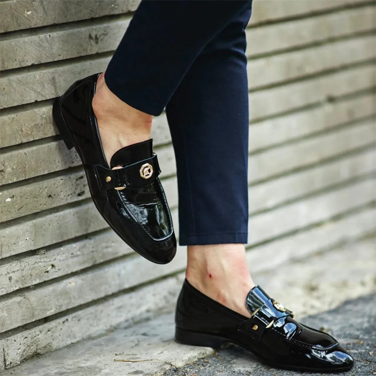 New wedding shoes for men, round toe solid slip-on mocassins formal work shoes size 38-47, elegant men's shoes.