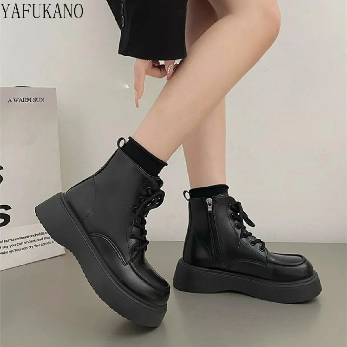 Popular Women's Retro Black Ankle Boots with Thick Platform Sole and British Style Lace-up Increase Height