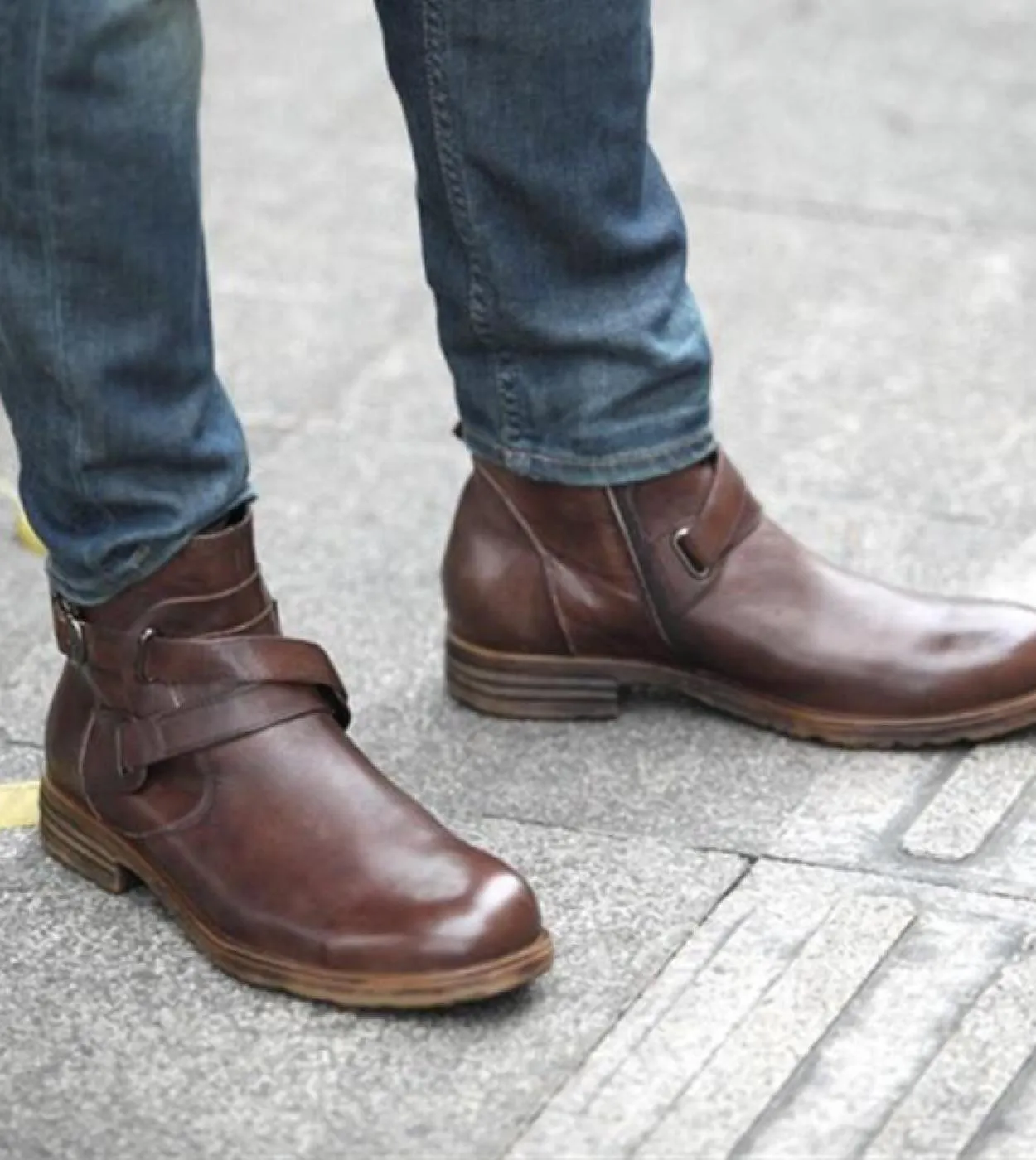 Retro Men Punk Boot Street Shoes with Zipper, Personality Men's Motorcycle Boots with Genuine Leather Buckle