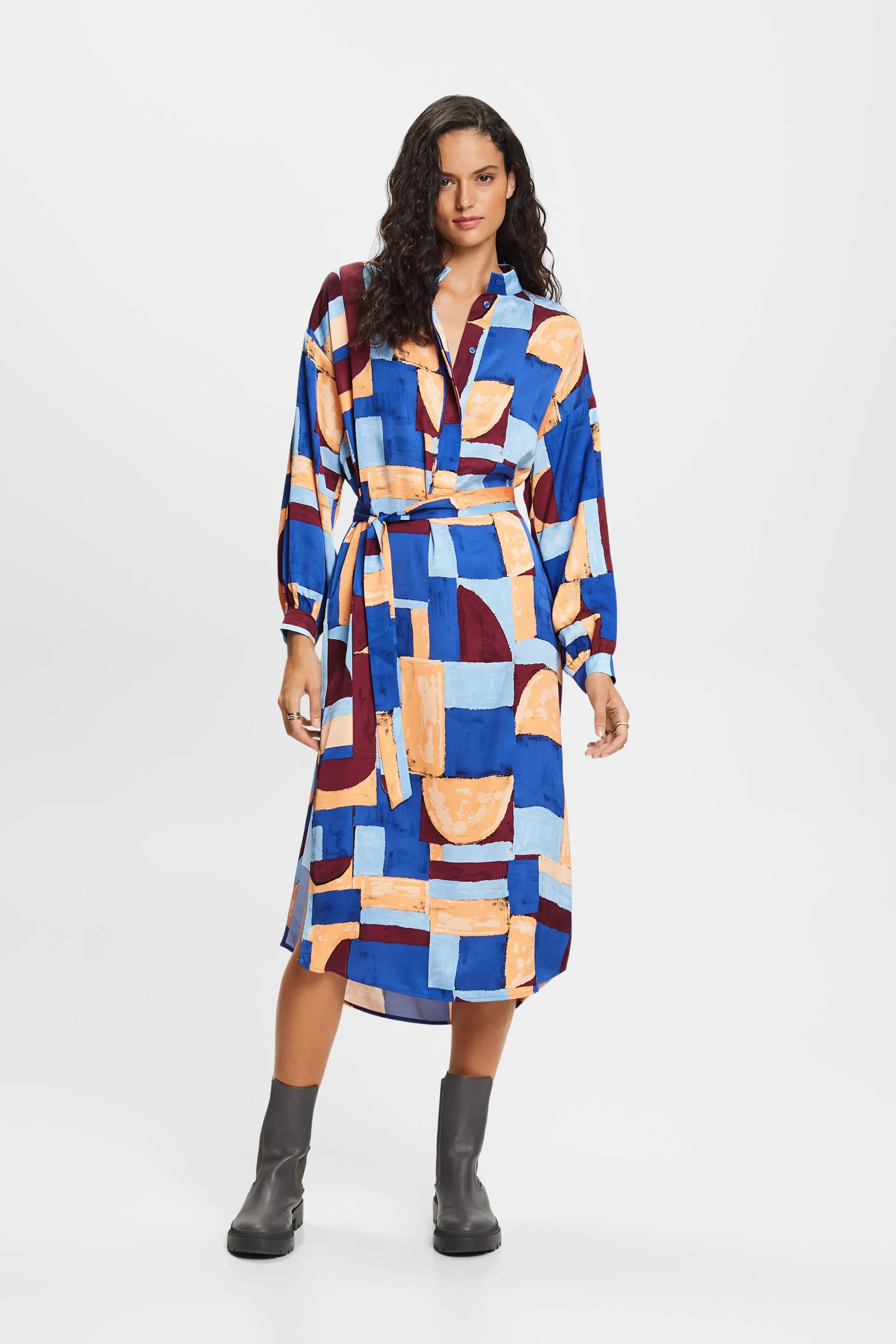 Satin printed shirt dress.