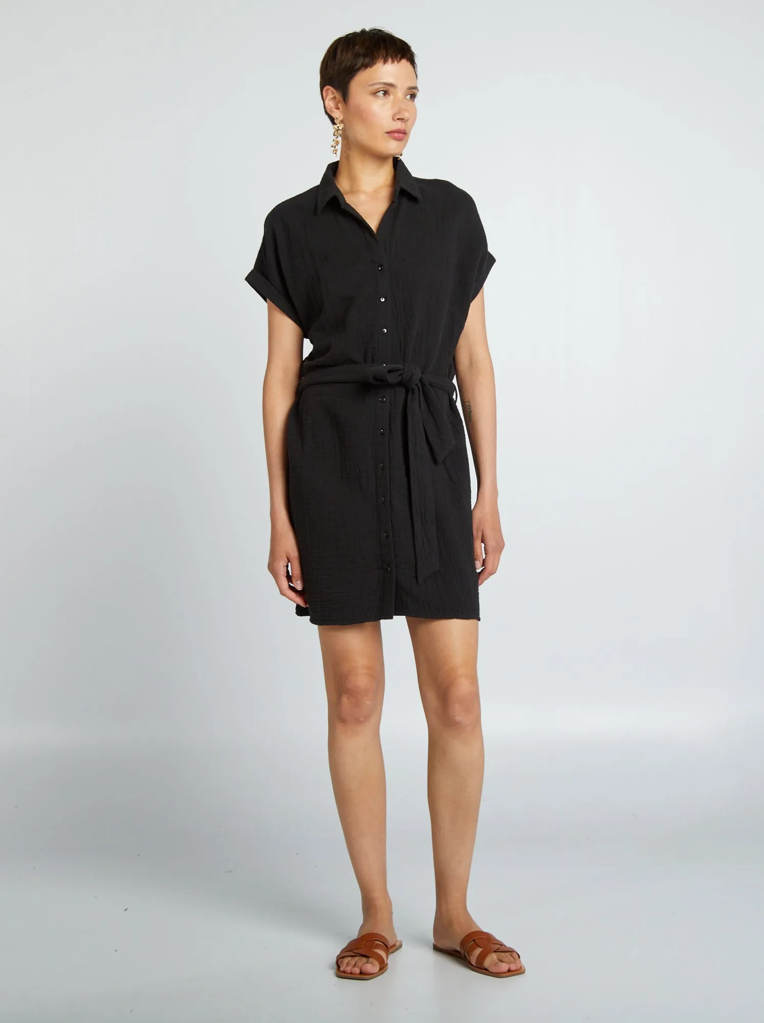Short cotton shirt dress in double cotton gauze - black.