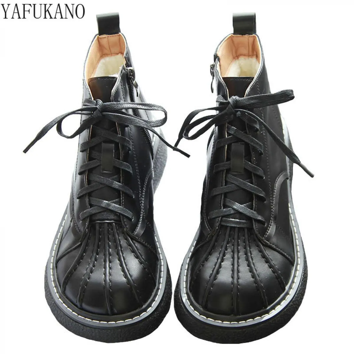 Short women's retro-style British boots Thick-soled boots with increased height Casual boots with stitched details