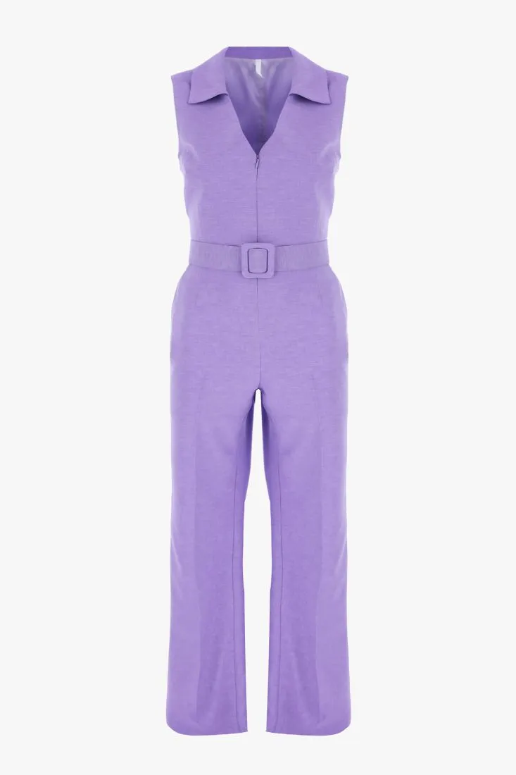 Sleeveless monocolour jumpsuit with belt and flared pants:
