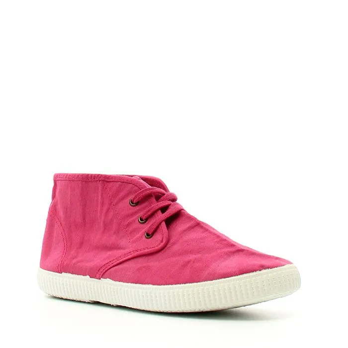 sports shoes