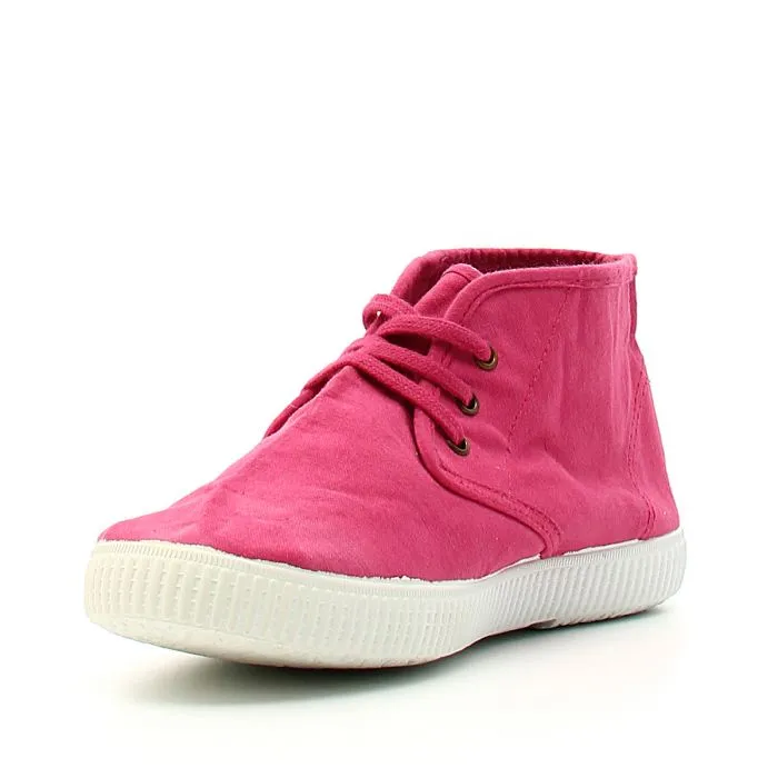 sports shoes