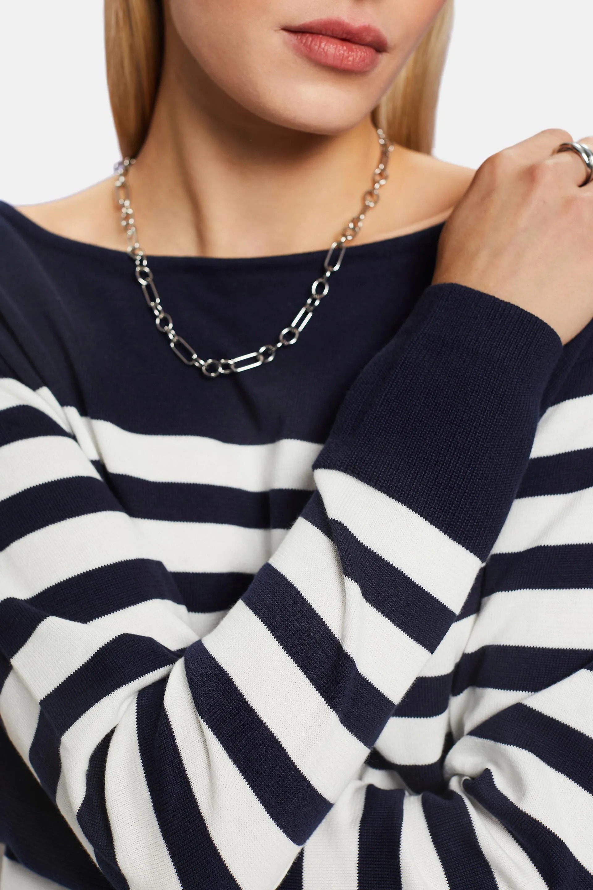 Striped cotton sweatshirt with boat neckline.
