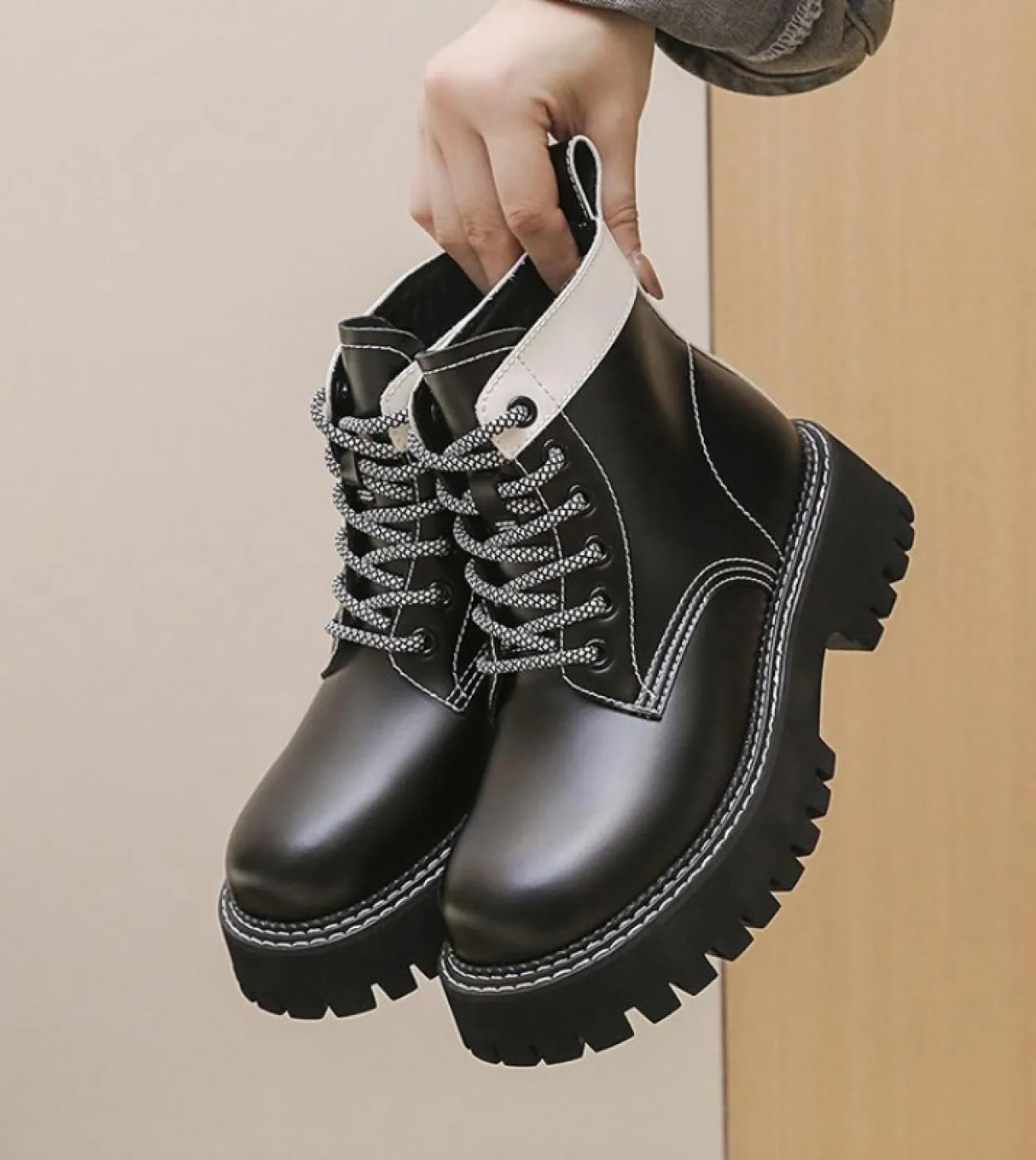 Women's 2022 New Autumn Winter Mixed Colors Leather Ankle Boots British Style Platform Round Toe.
