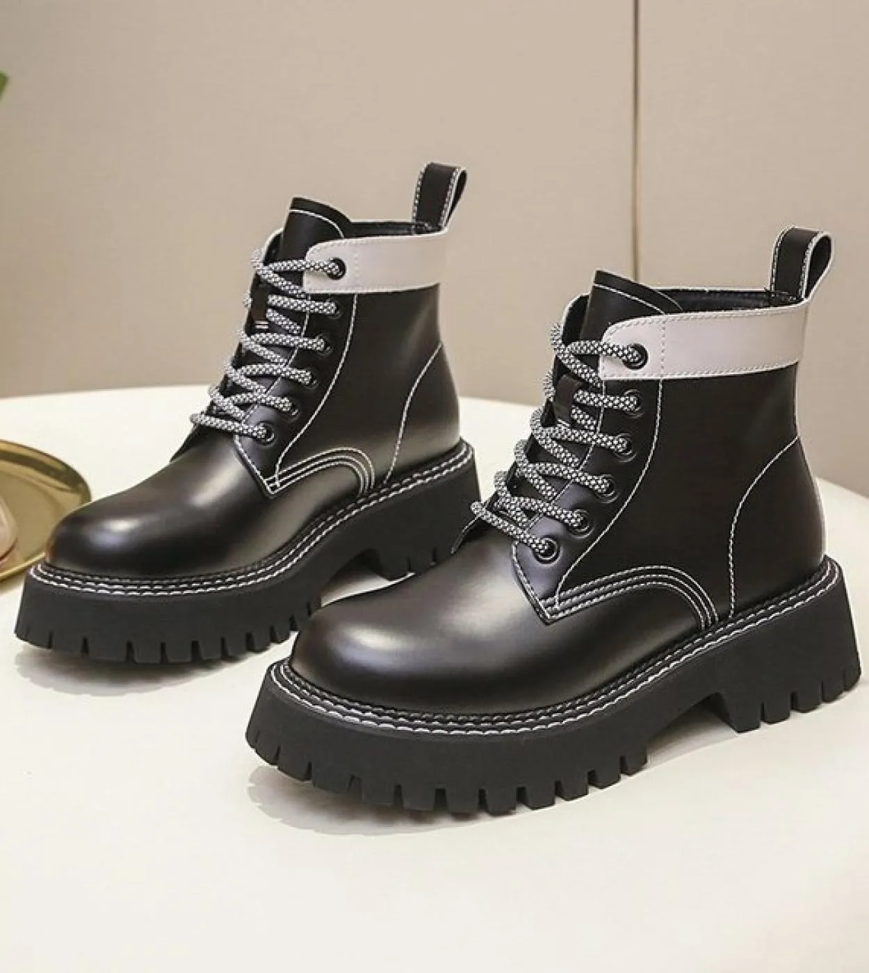 Women's 2022 New Autumn Winter Mixed Colors Leather Ankle Boots British Style Platform Round Toe.