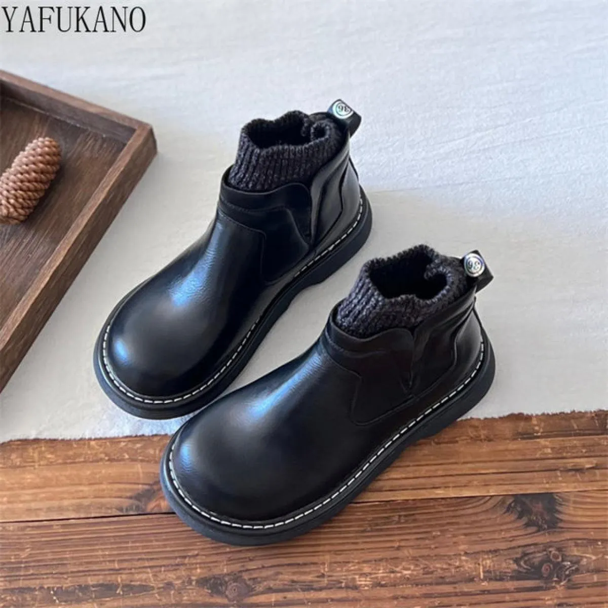 Wool Socks Short Retro British Style Leather Boots Casual Winter Boots with Warm Thick Sole