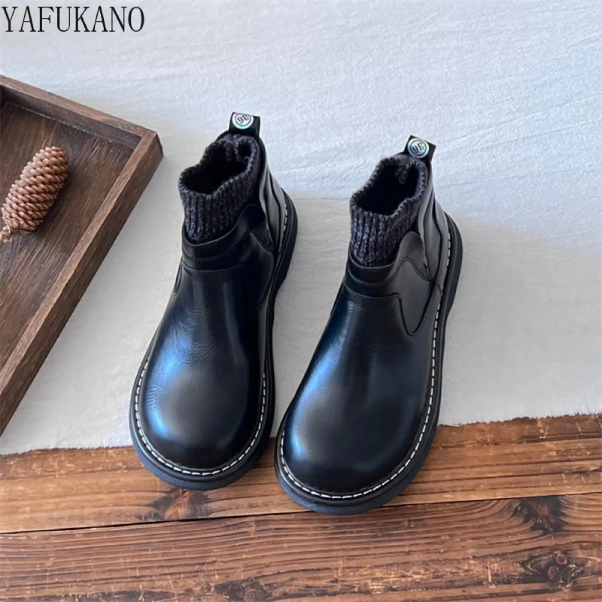 Wool Socks Short Retro British Style Leather Boots Casual Winter Boots with Warm Thick Sole