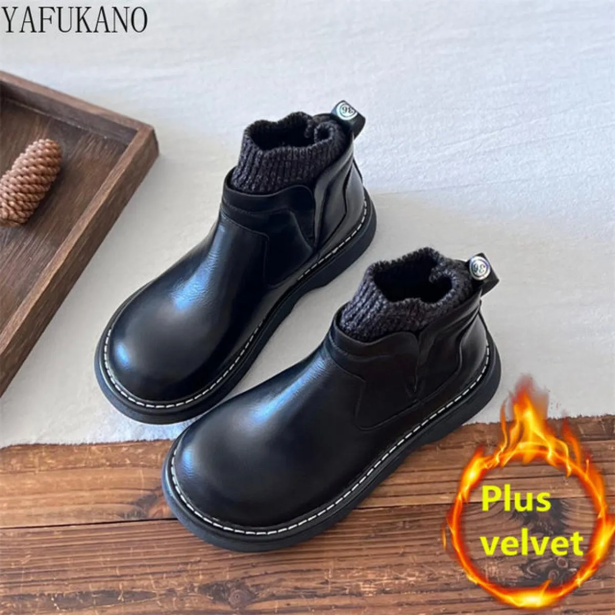 Wool Socks Short Retro British Style Leather Boots Casual Winter Boots with Warm Thick Sole