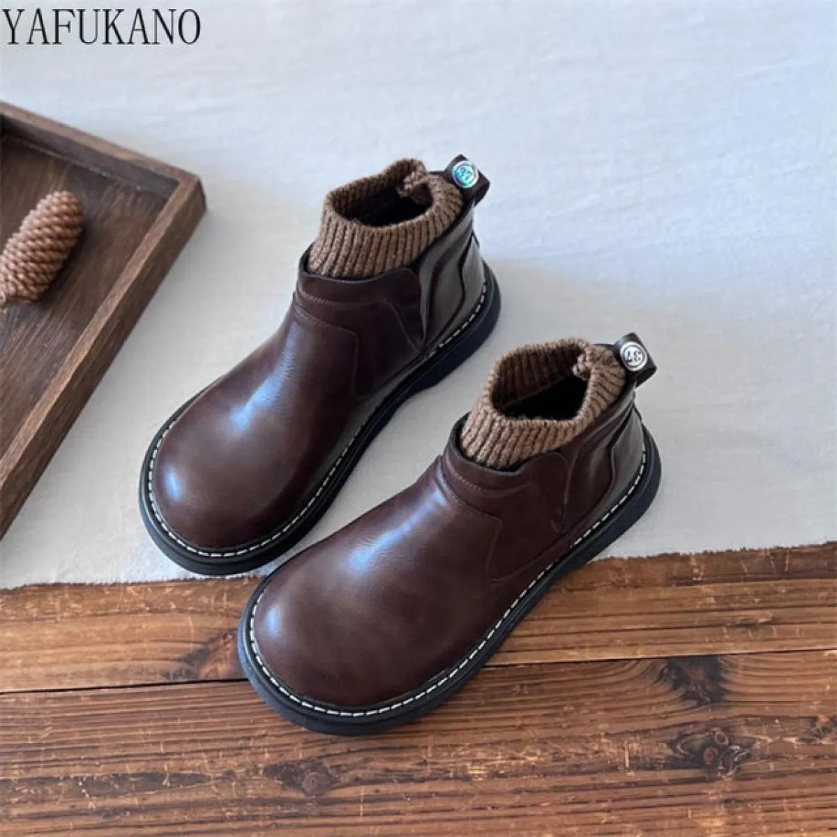 Wool Socks Short Retro British Style Leather Boots Casual Winter Boots with Warm Thick Sole